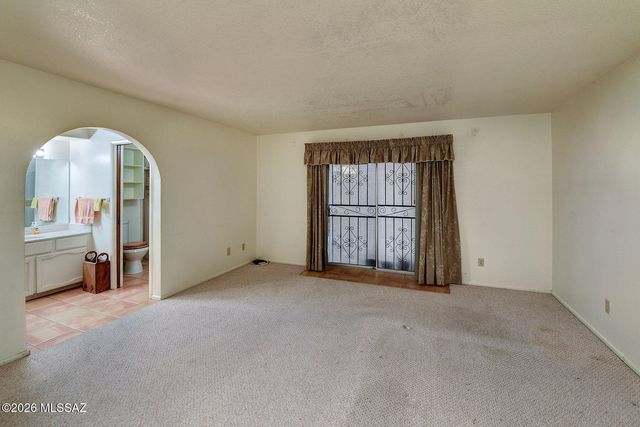 2560 N Jeanette Avenue, Tucson, AZ 85749