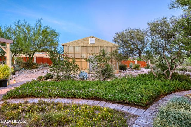 2560 N Jeanette Avenue, Tucson, AZ 85749