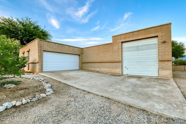 2560 N Jeanette Avenue, Tucson, AZ 85749