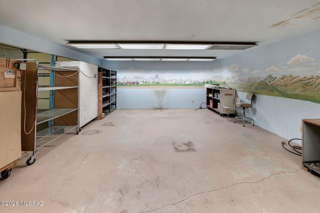2560 N Jeanette Avenue, Tucson, AZ 85749