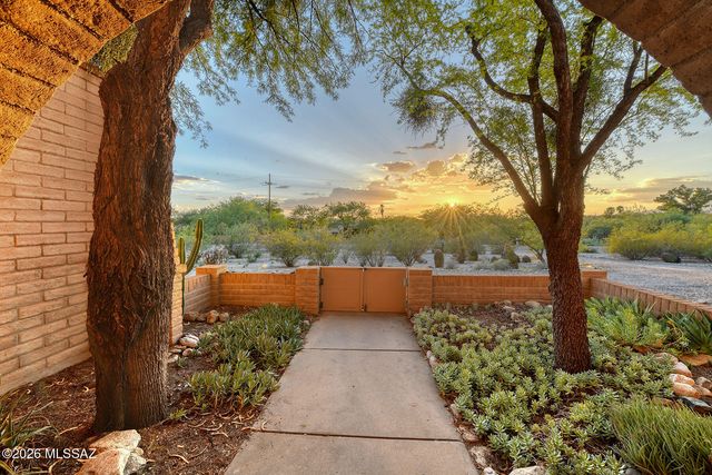 2560 N Jeanette Avenue, Tucson, AZ 85749