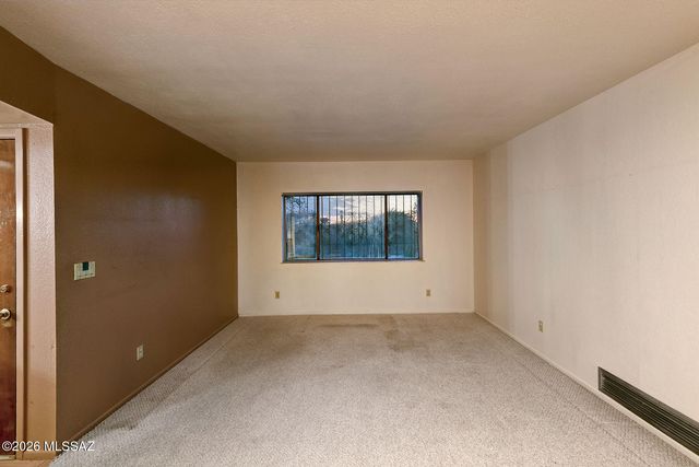 2560 N Jeanette Avenue, Tucson, AZ 85749