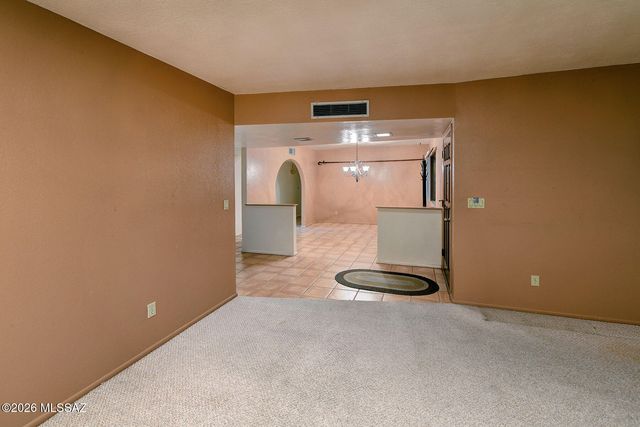 2560 N Jeanette Avenue, Tucson, AZ 85749