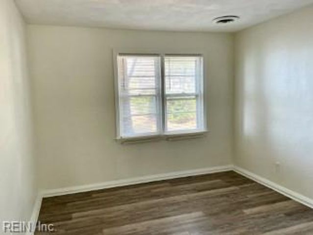 1729 W 49th ST, Norfolk, VA 23508