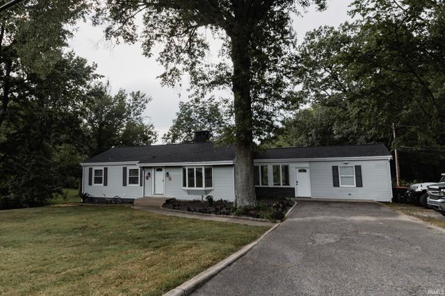 8400 Old State Road, Evansville, IN 47710