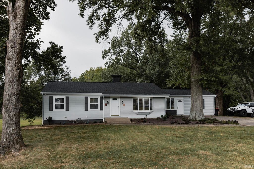 8400 Old State Road, Evansville, IN 47710