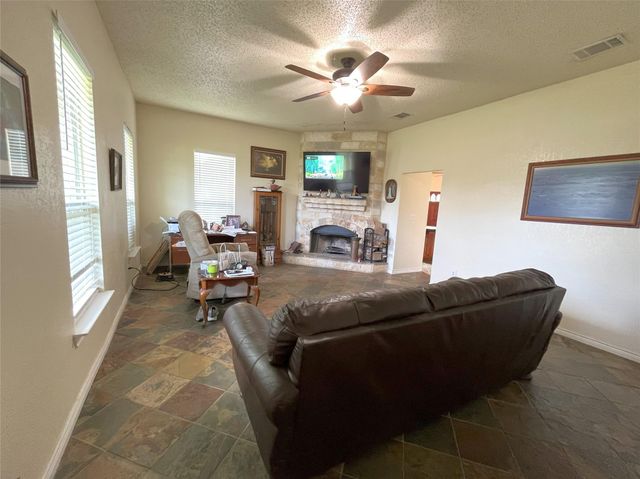 218 Lcr 743, Thornton, TX 76687