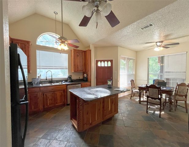 218 Lcr 743, Thornton, TX 76687