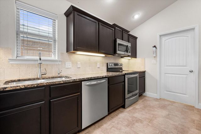 10119 Valencia Avenue, Lubbock, TX 79424