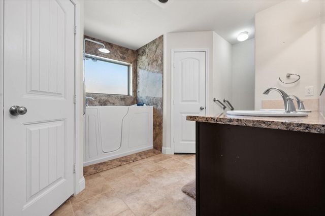 10119 Valencia Avenue, Lubbock, TX 79424