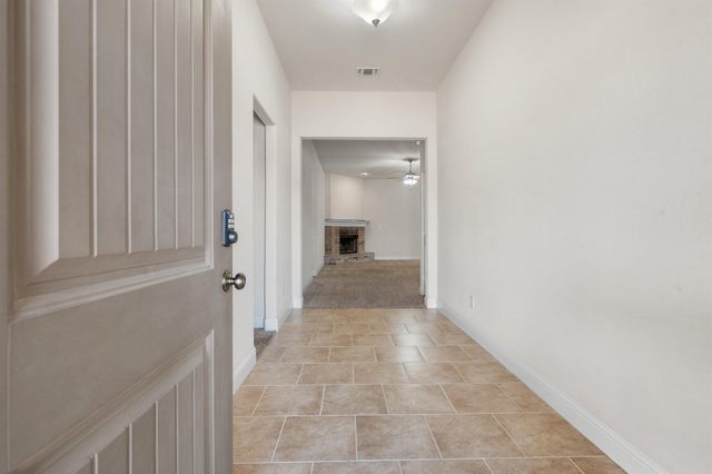 10119 Valencia Avenue, Lubbock, TX 79424