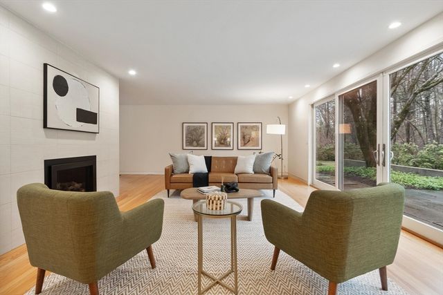875 Old Rd To 9 Acre Cor, Concord, MA 01742