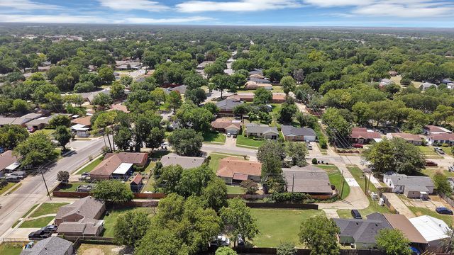 8533 Blossom Lane, Dallas, TX 75227