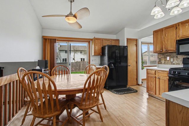 1412 Essex Drive, Chesterton, IN 46304