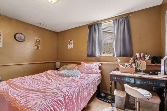 1412 Essex Drive, Chesterton, IN 46304