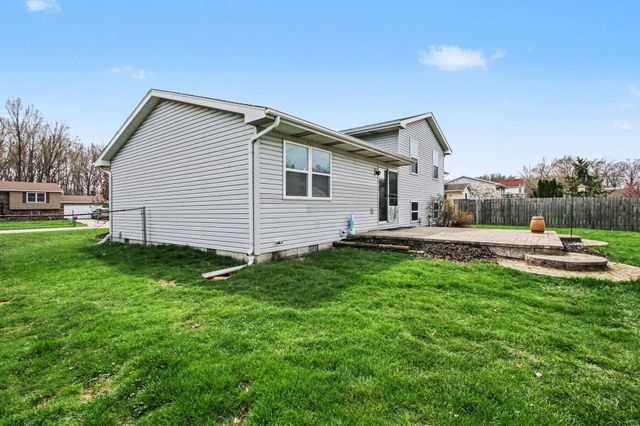 1412 Essex Drive, Chesterton, IN 46304