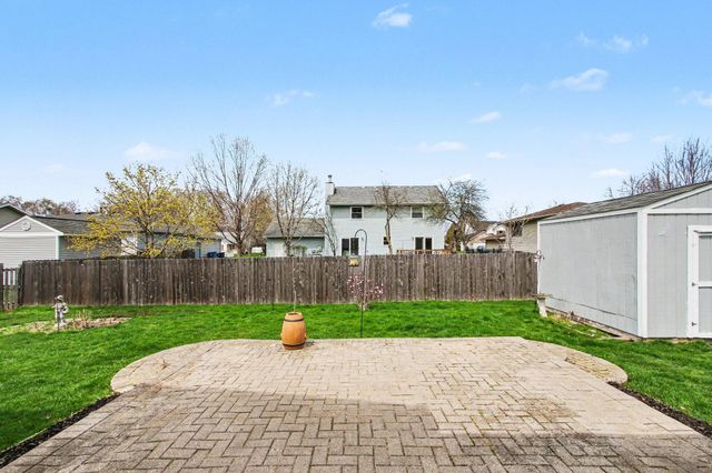 1412 Essex Drive, Chesterton, IN 46304