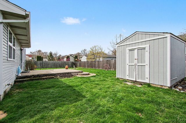 1412 Essex Drive, Chesterton, IN 46304