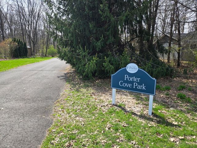 1412 Essex Drive, Chesterton, IN 46304