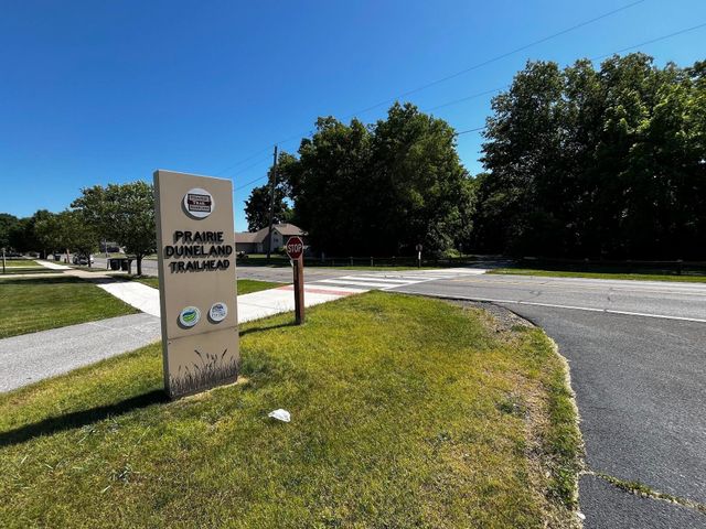 1412 Essex Drive, Chesterton, IN 46304