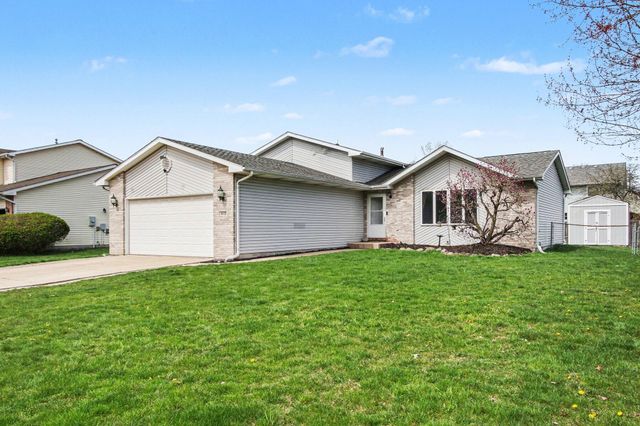 1412 Essex Drive, Chesterton, IN 46304