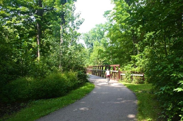 1412 Essex Drive, Chesterton, IN 46304