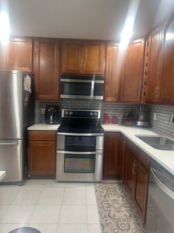 505 Holyoke Lane 505, Lake Worth Beach, FL 33461