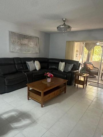 505 Holyoke Lane 505, Lake Worth Beach, FL 33461