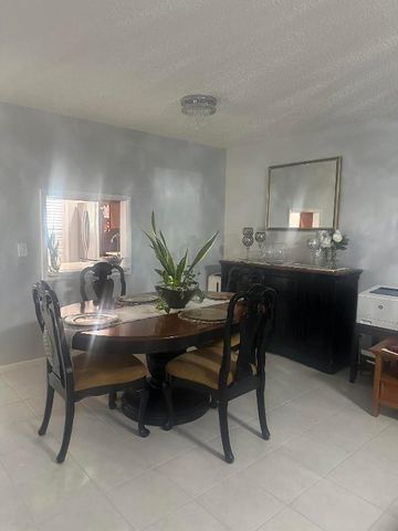 505 Holyoke Lane 505, Lake Worth Beach, FL 33461