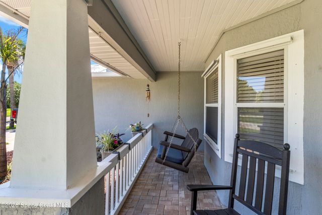 5870 39th Lane, Vero Beach, FL 32966