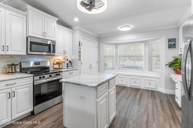 5870 39th Lane, Vero Beach, FL 32966