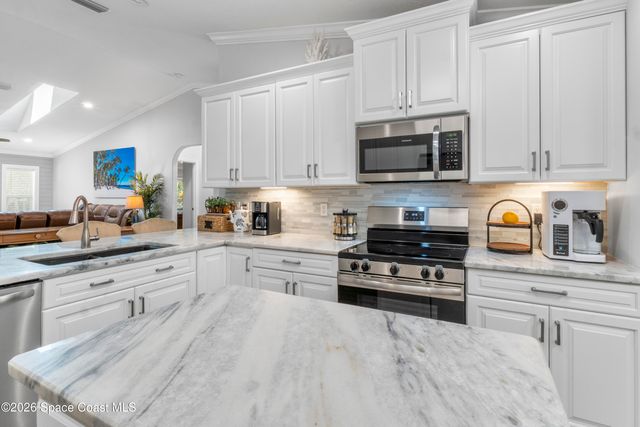 5870 39th Lane, Vero Beach, FL 32966