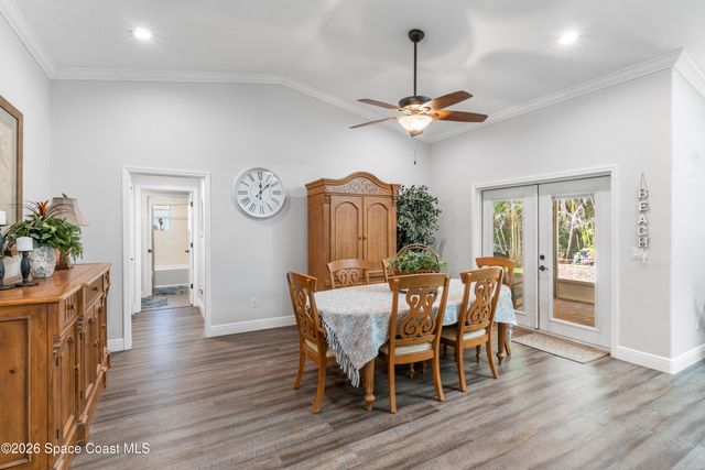 5870 39th Lane, Vero Beach, FL 32966