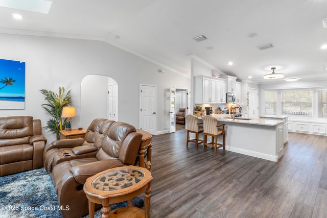 5870 39th Lane, Vero Beach, FL 32966