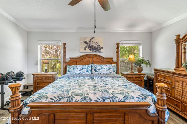 5870 39th Lane, Vero Beach, FL 32966