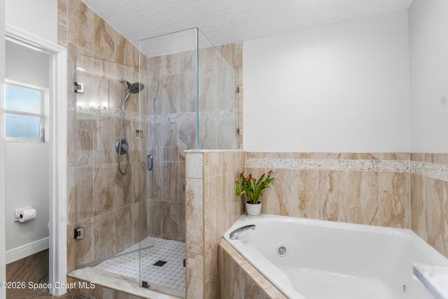 5870 39th Lane, Vero Beach, FL 32966