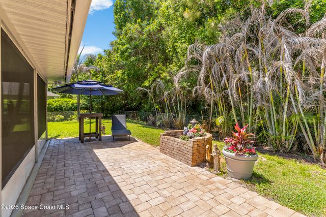 5870 39th Lane, Vero Beach, FL 32966