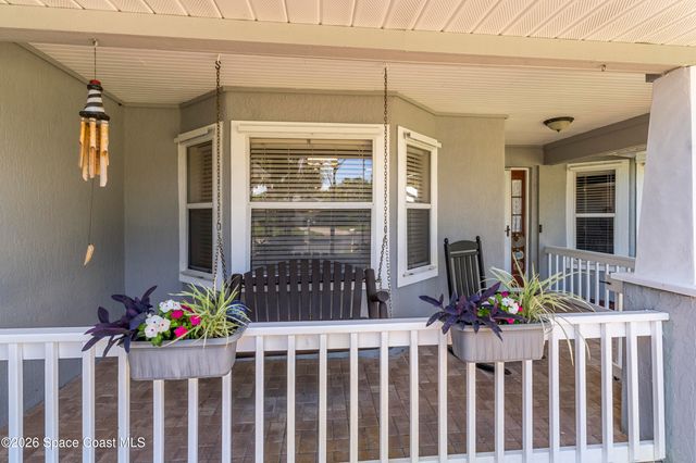 5870 39th Lane, Vero Beach, FL 32966