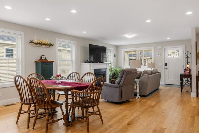 8 Mulberry Lane, Epping, NH 03042