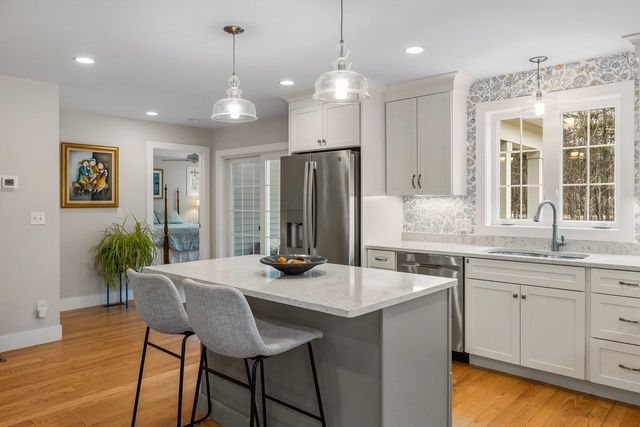 8 Mulberry Lane, Epping, NH 03042