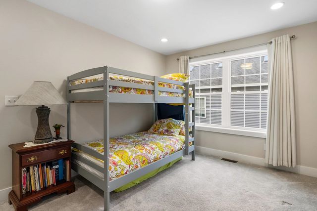 8 Mulberry Lane, Epping, NH 03042