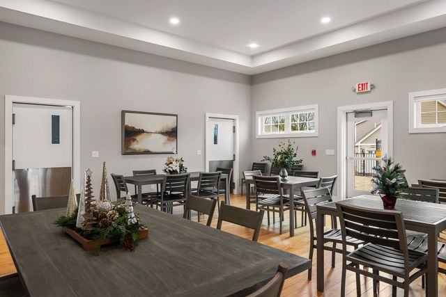 8 Mulberry Lane, Epping, NH 03042