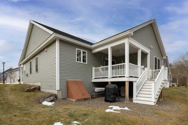 8 Mulberry Lane, Epping, NH 03042