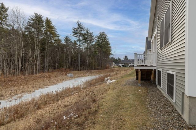 8 Mulberry Lane, Epping, NH 03042