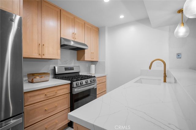 465 Ivy Street 305, Glendale, CA 91204