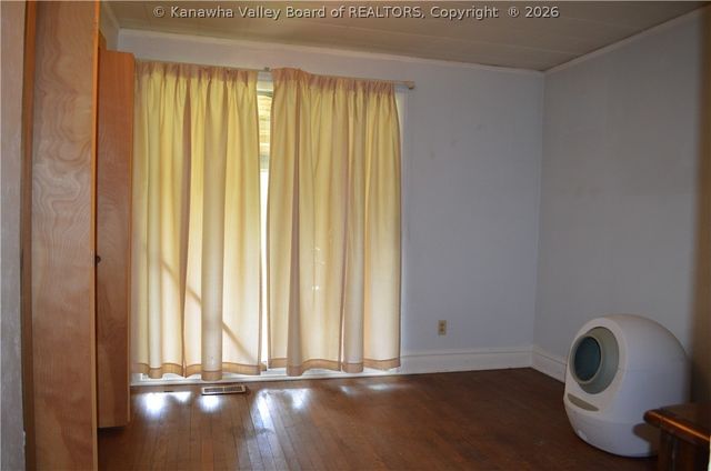 12158 Coal River Road, St Albans, WV 25177