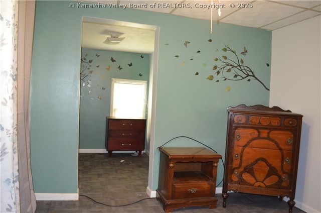 12158 Coal River Road, St Albans, WV 25177