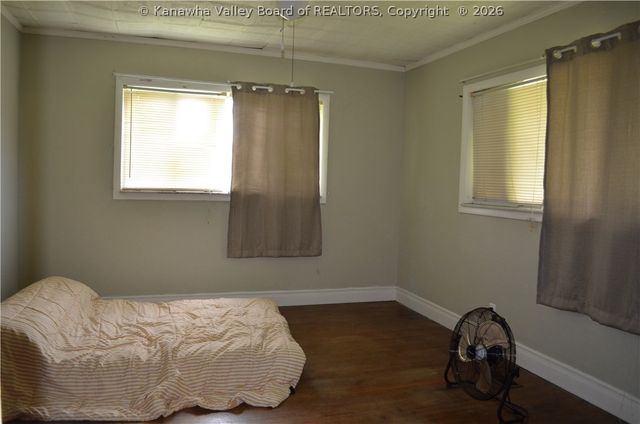 12158 Coal River Road, St Albans, WV 25177