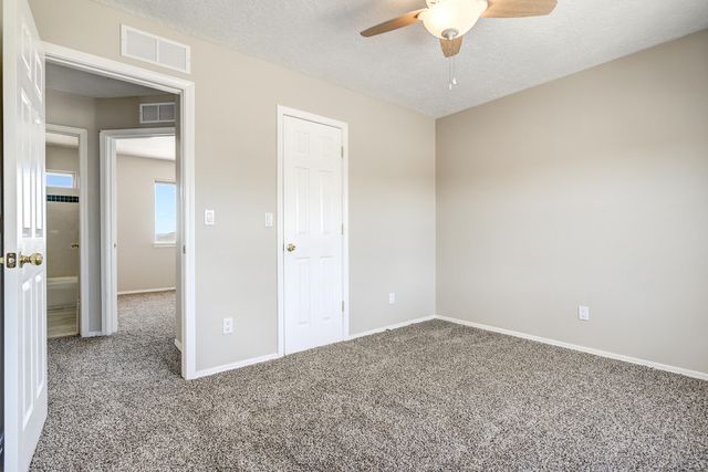 11 Apache Plume Road, Los Lunas, NM 87031