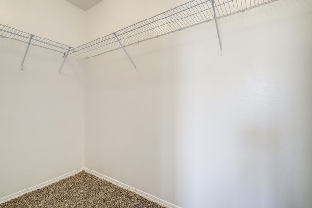 11 Apache Plume Road, Los Lunas, NM 87031